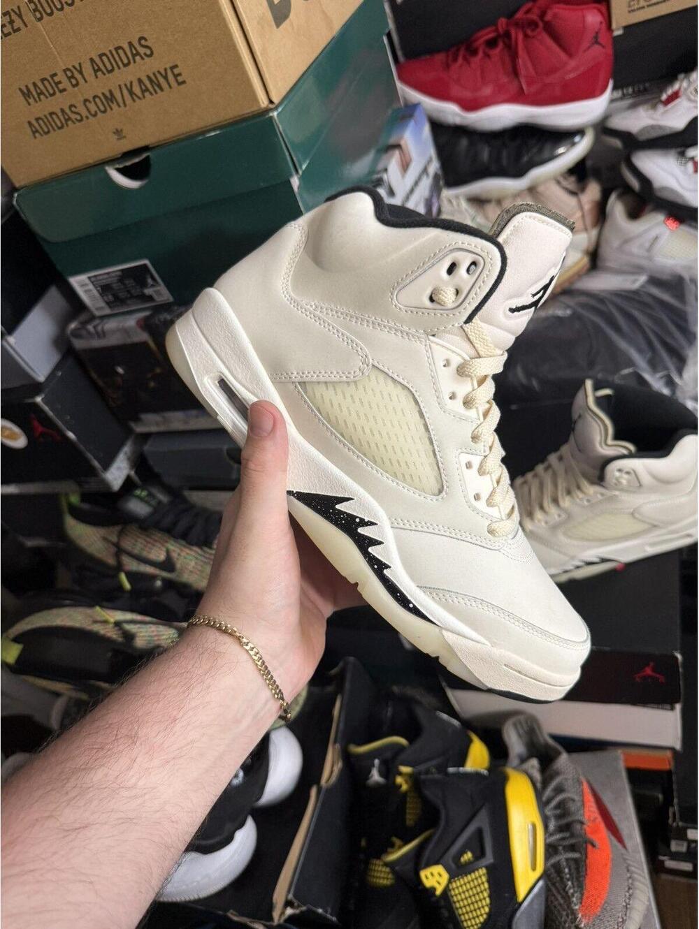 Jordan retro 5 sail sz 9.5